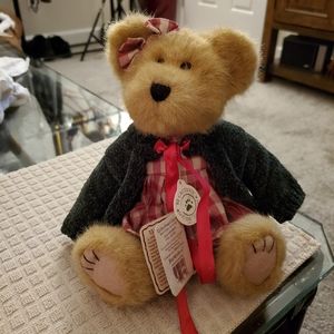 The best dressed flush bear